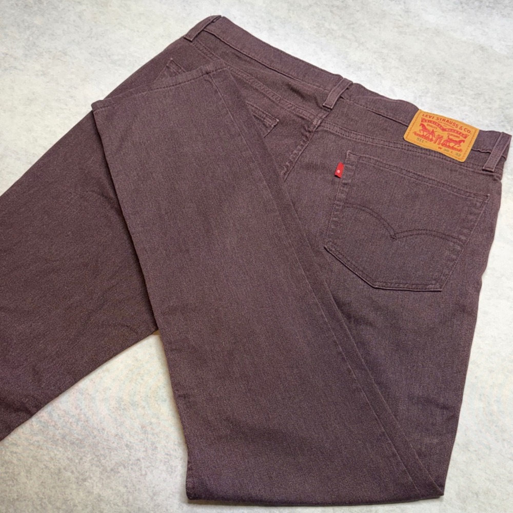 Levis 511 Slim Fit Mens 36x32 Burgundy Plum Five Pocket Casual Denim Pants